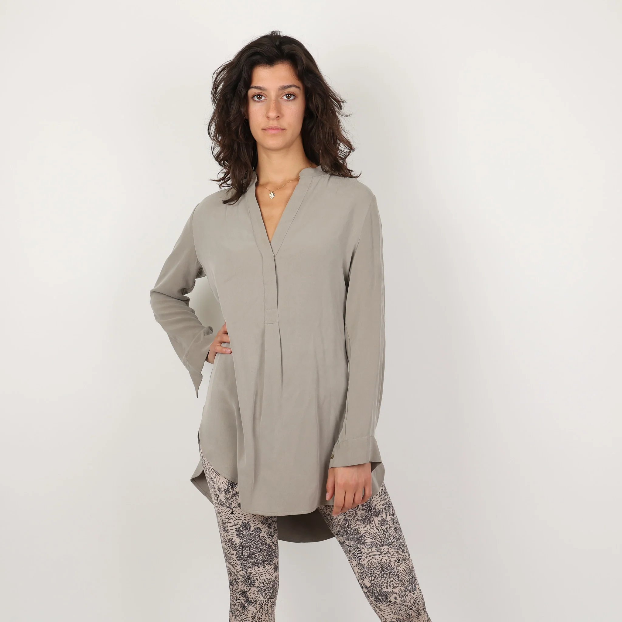 Blouse, UK Size 8 - Image 2