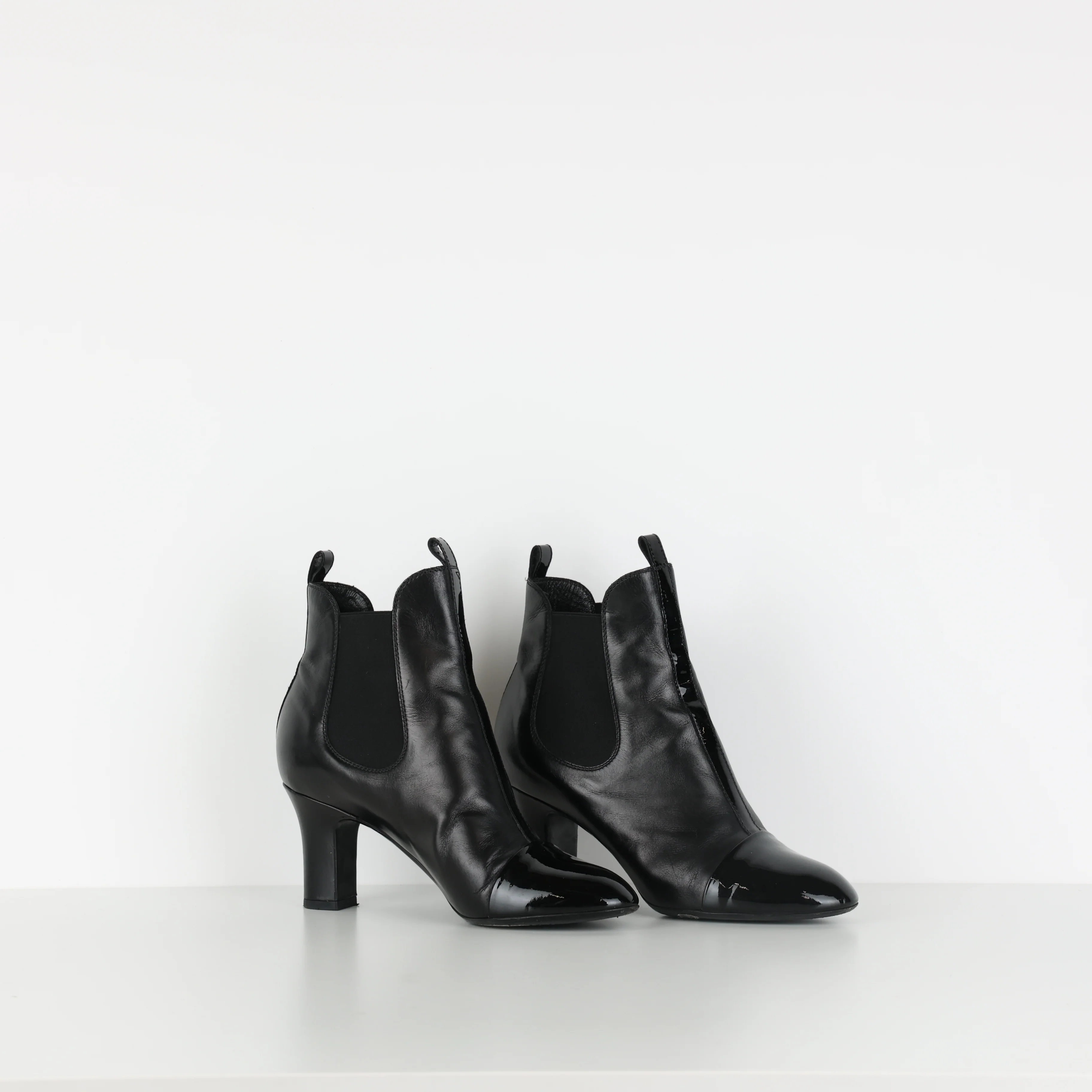 Boots , Shoe Size 38 - Image 2