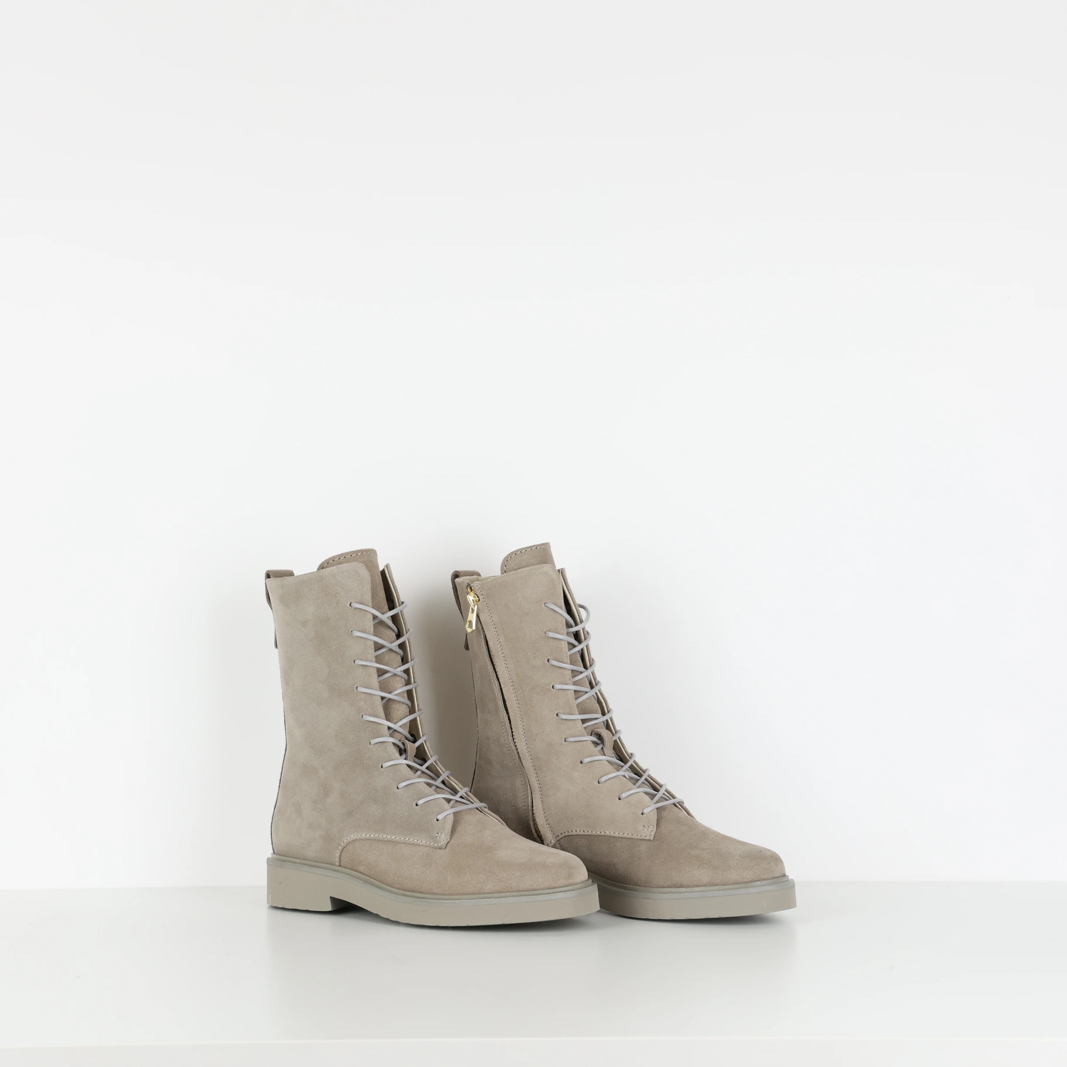 Boots , Shoe Size 38 - Image 2