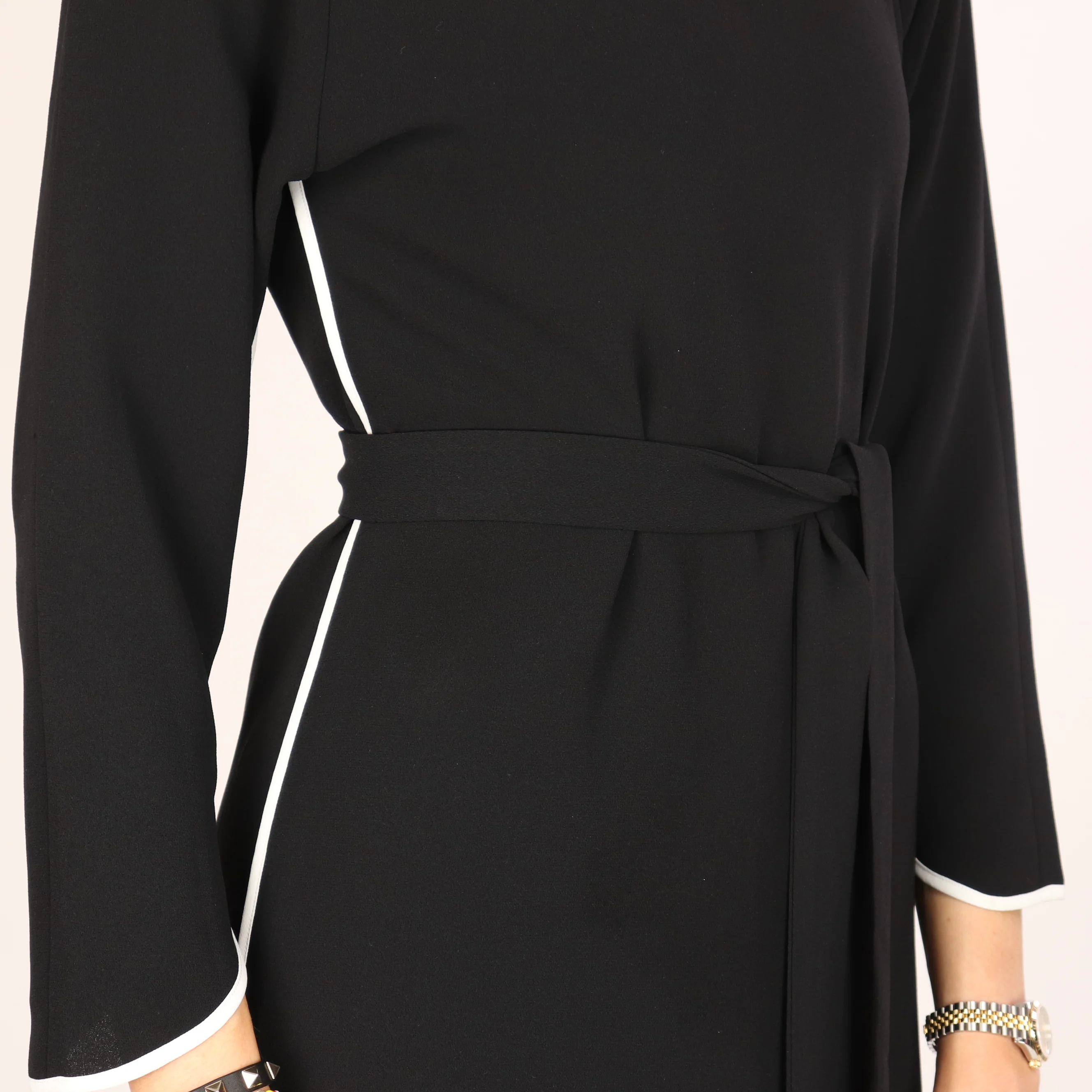 Dress, Size 6 - Image 3