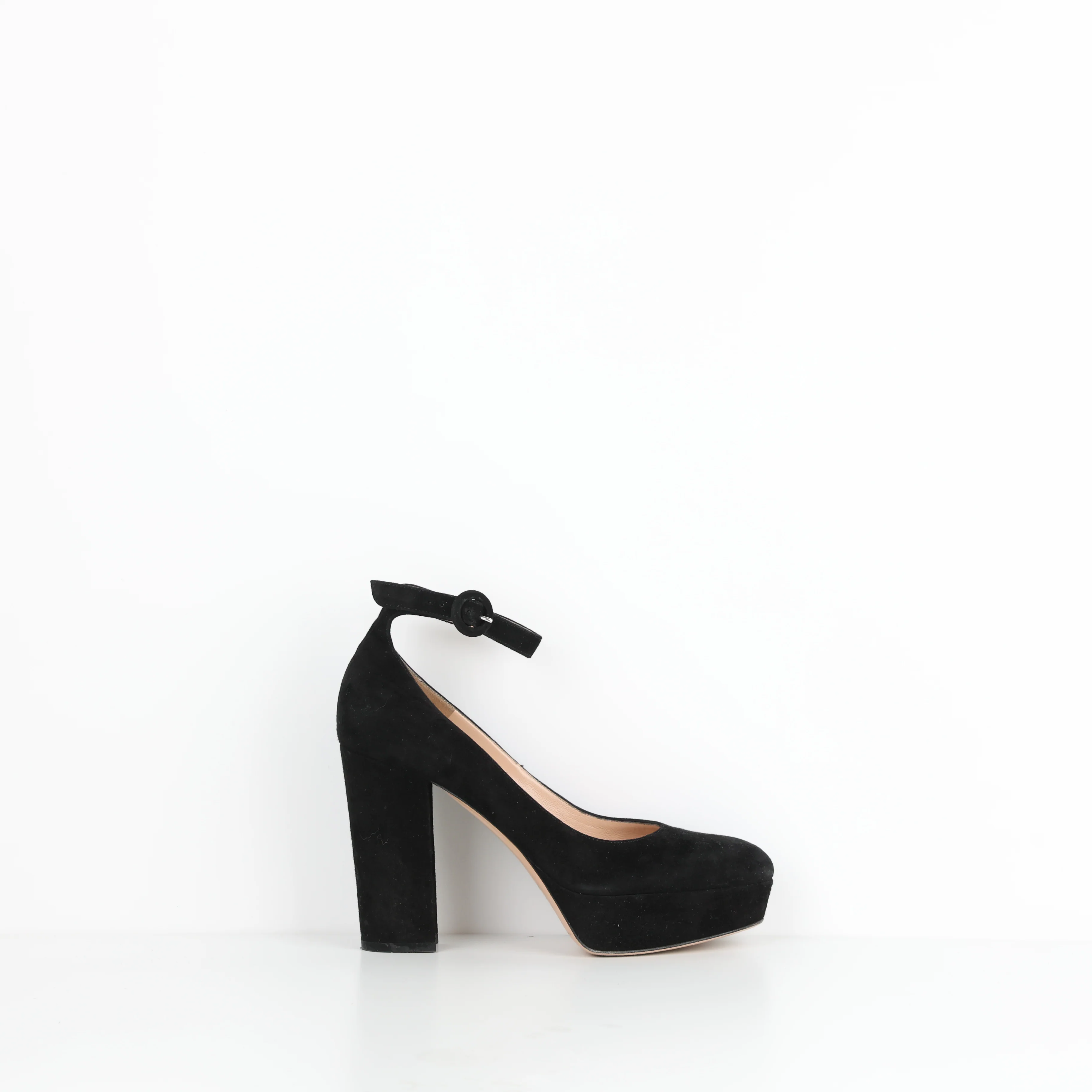 Heels , Shoe Size 40