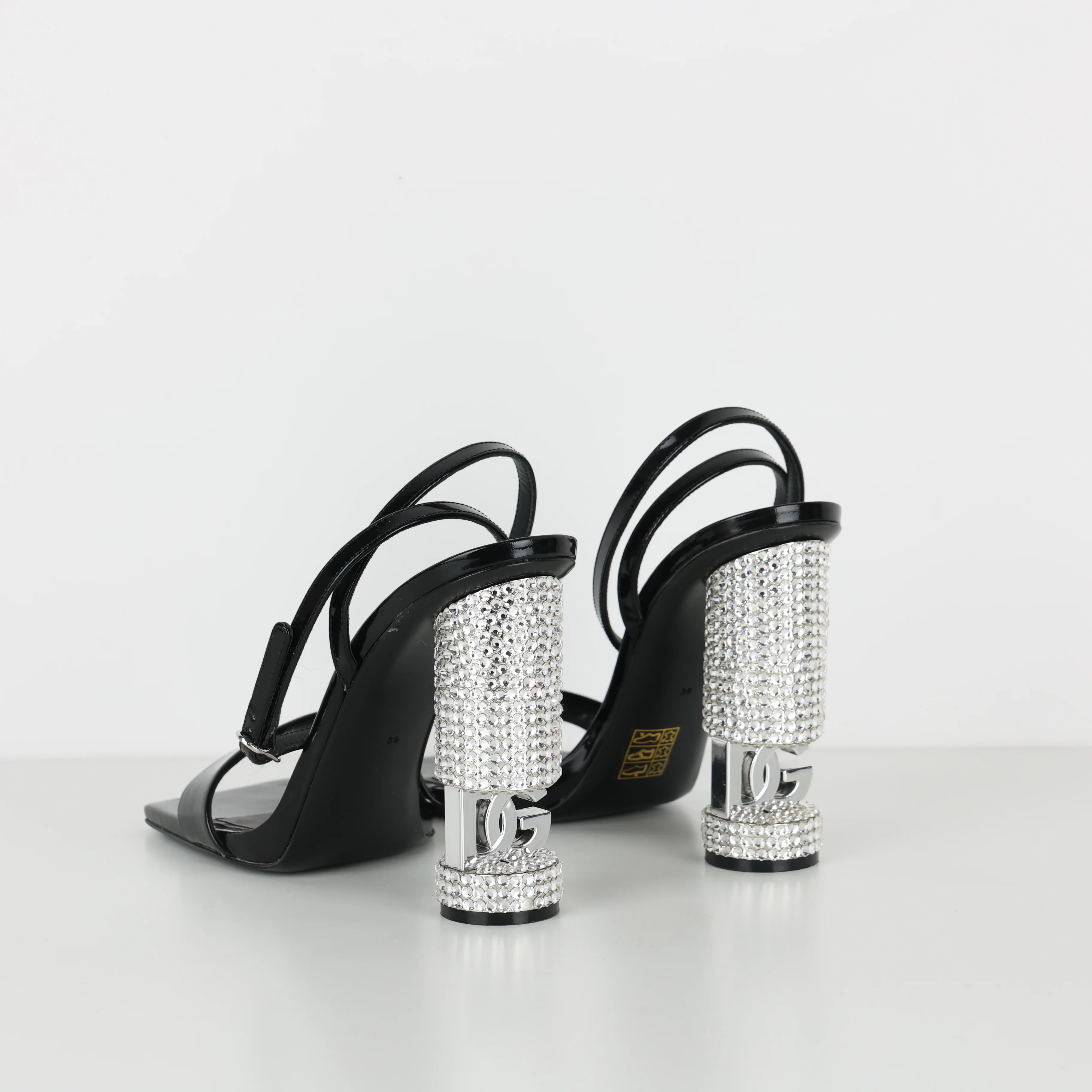 Heels , Shoe Size 39 - Image 4