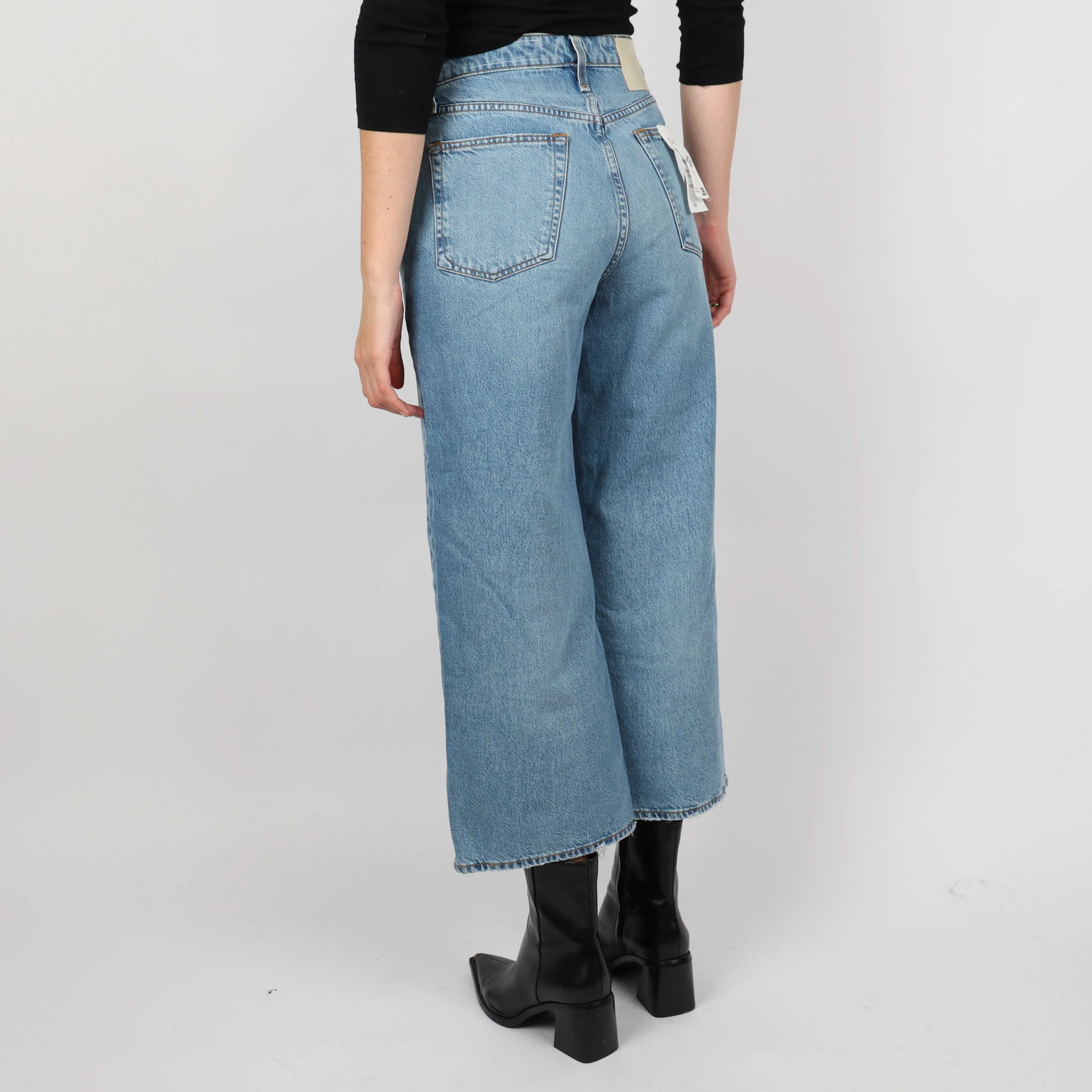 Jeans, Waist 28 - Image 2