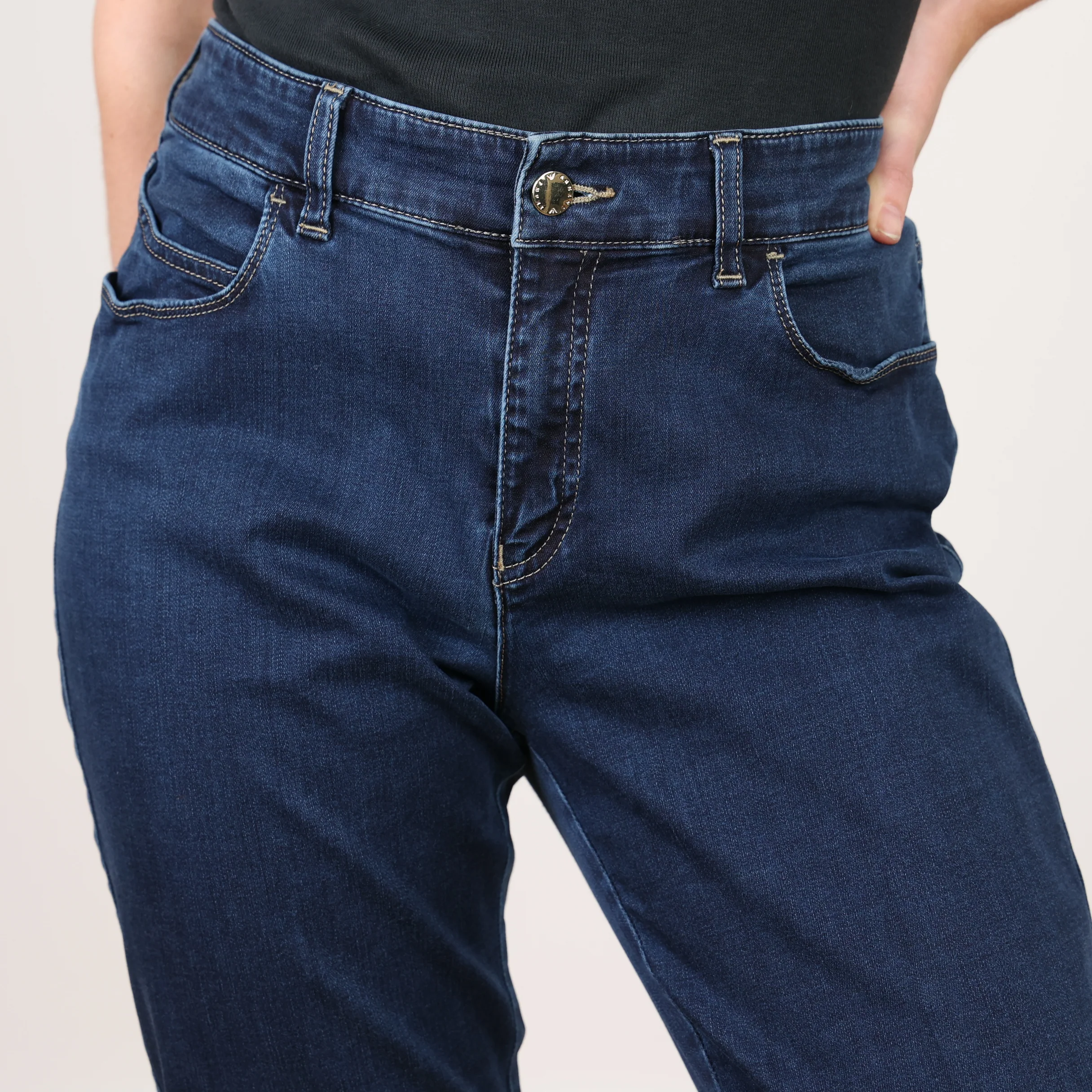 Jeans, Waist 32 - Image 5