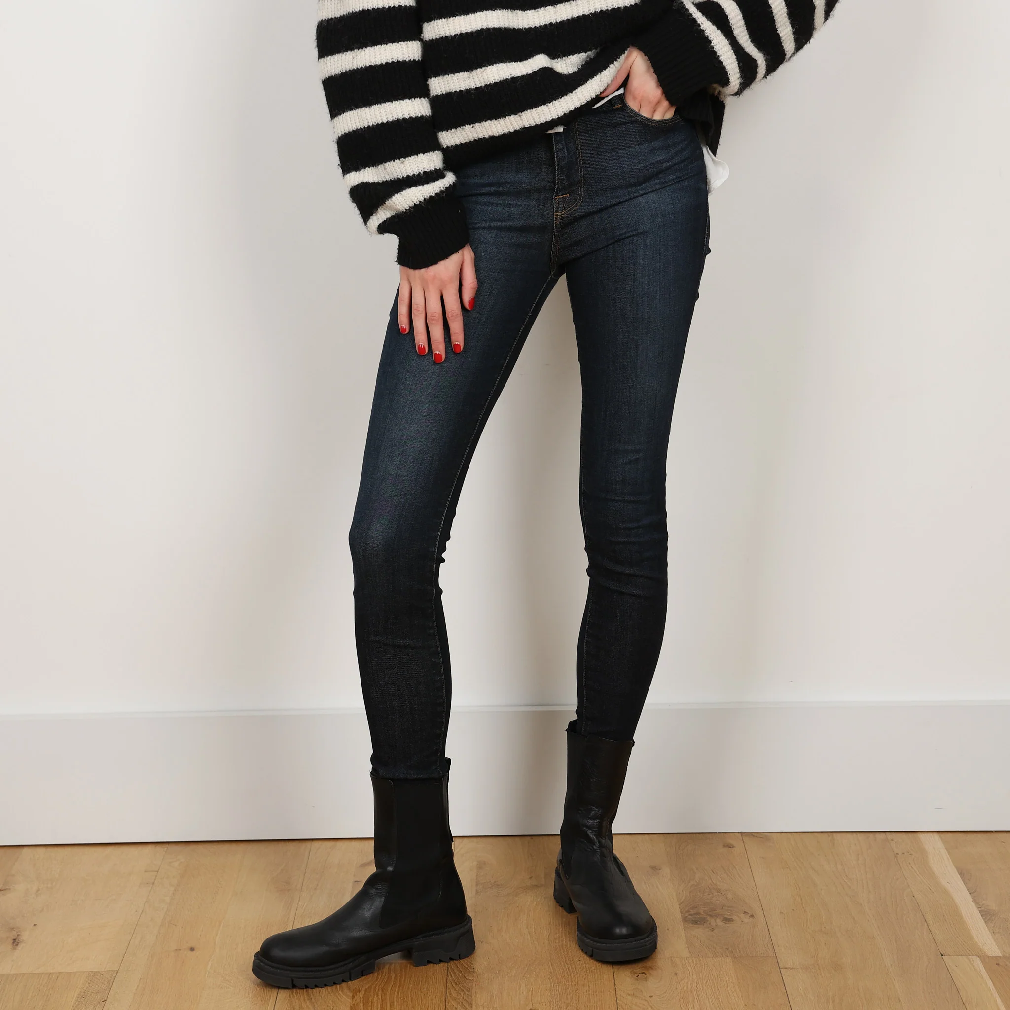 Jeans, Waist 25 - Image 3