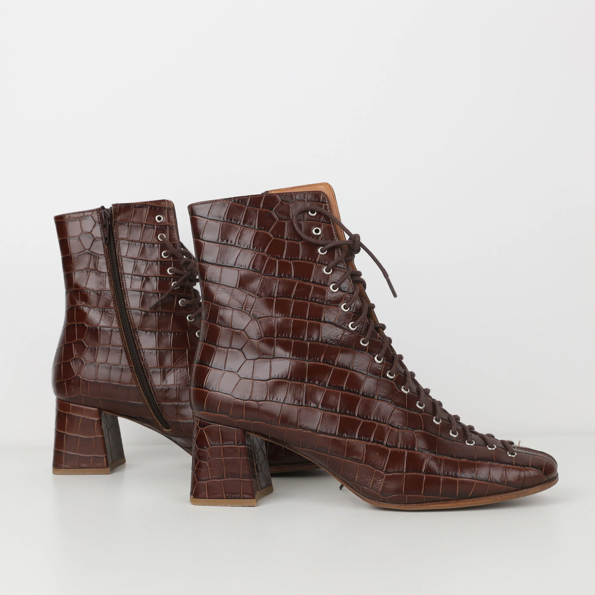 Shoes, Shoe Size 40 - Image 2