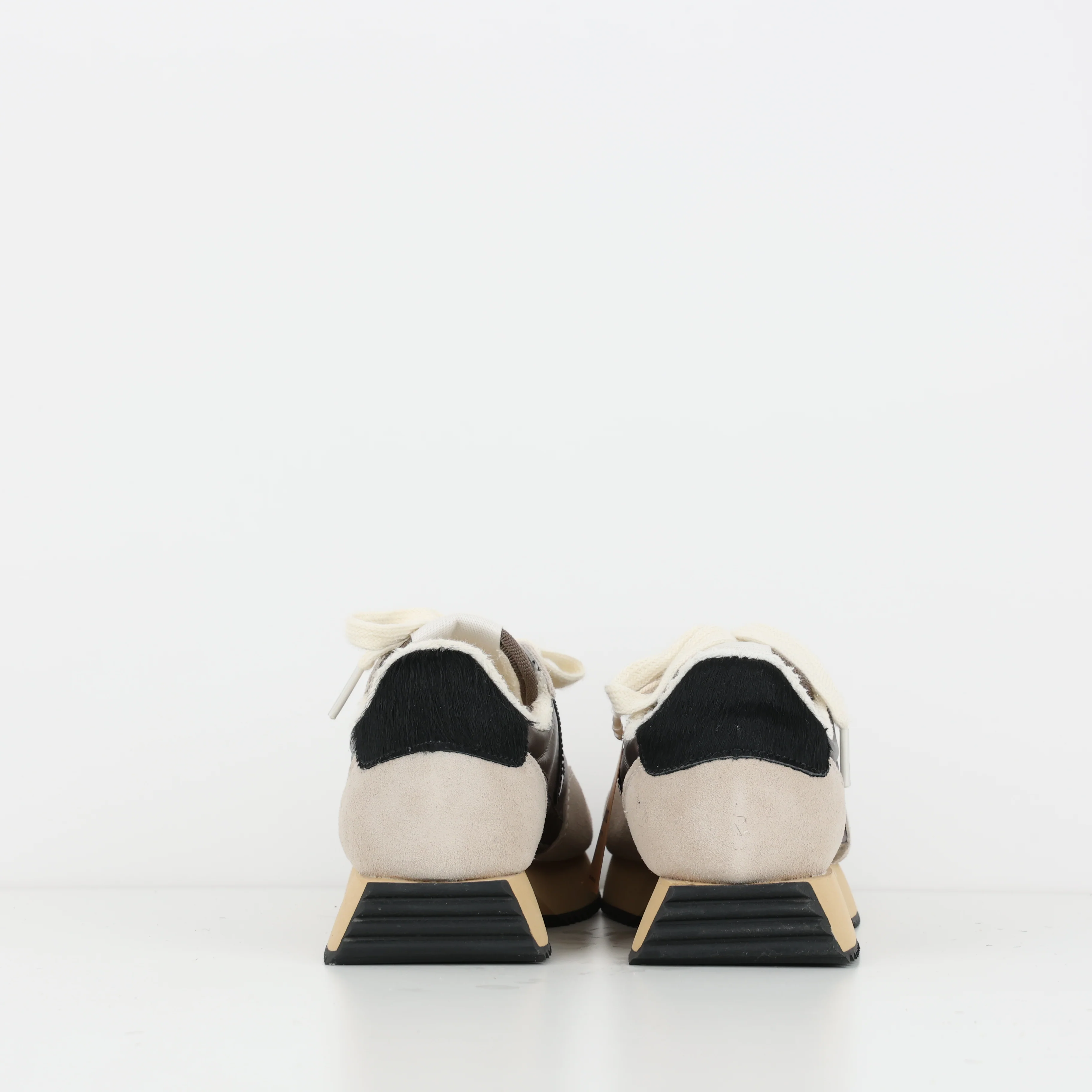 Trainers, Shoe Size 37 - Image 3