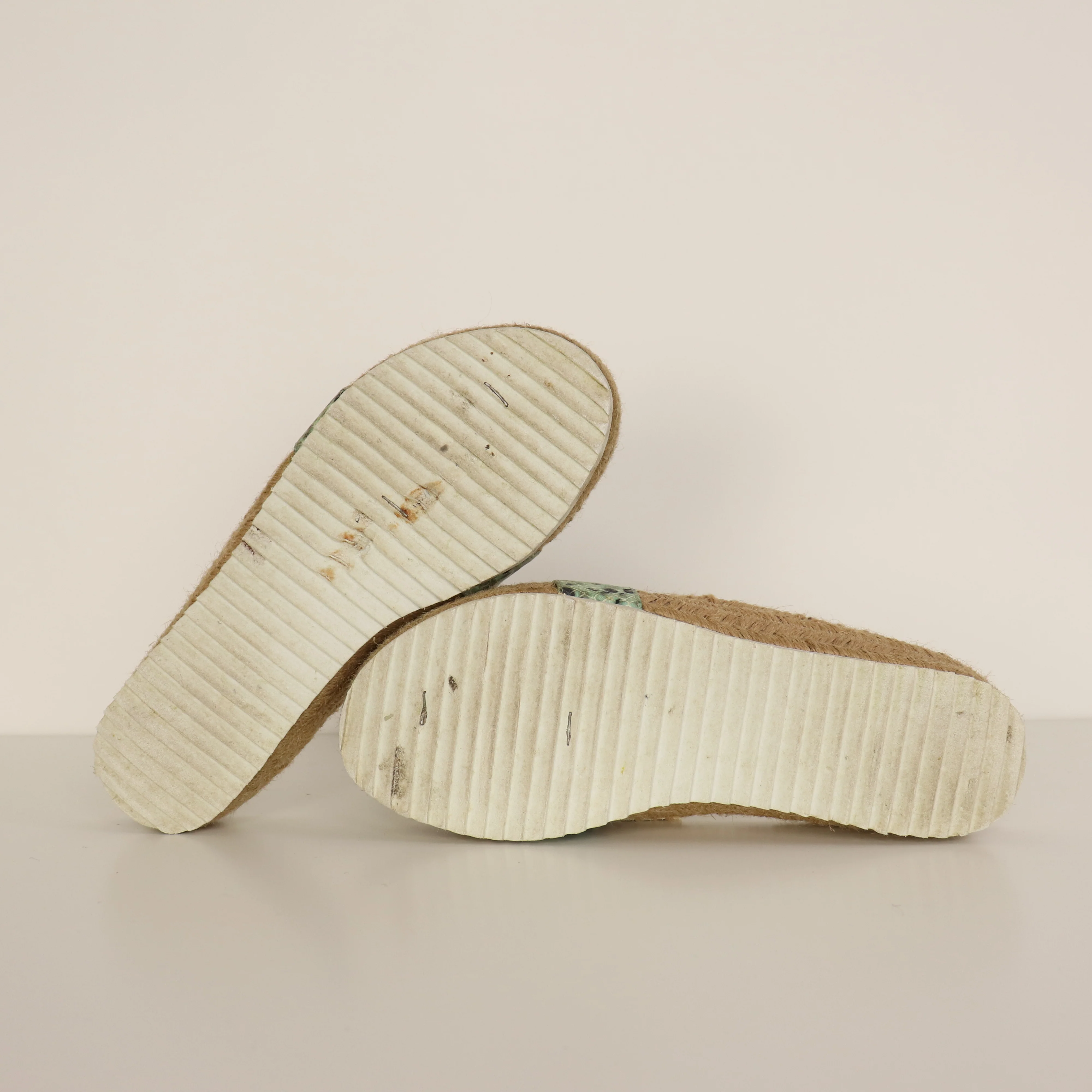 Shoes, Size 39.5 - Image 3