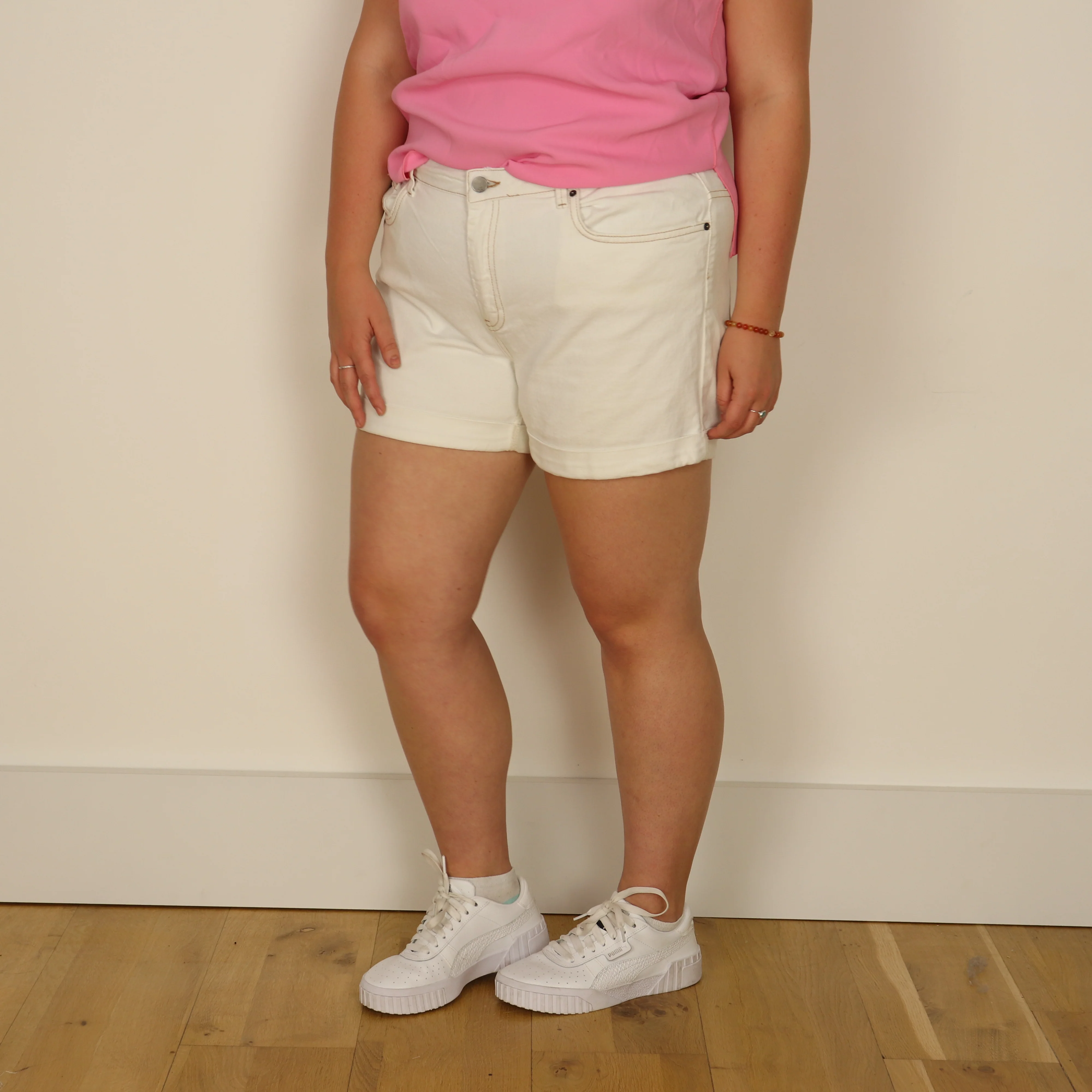 Shorts, UK Size 16 - Image 3