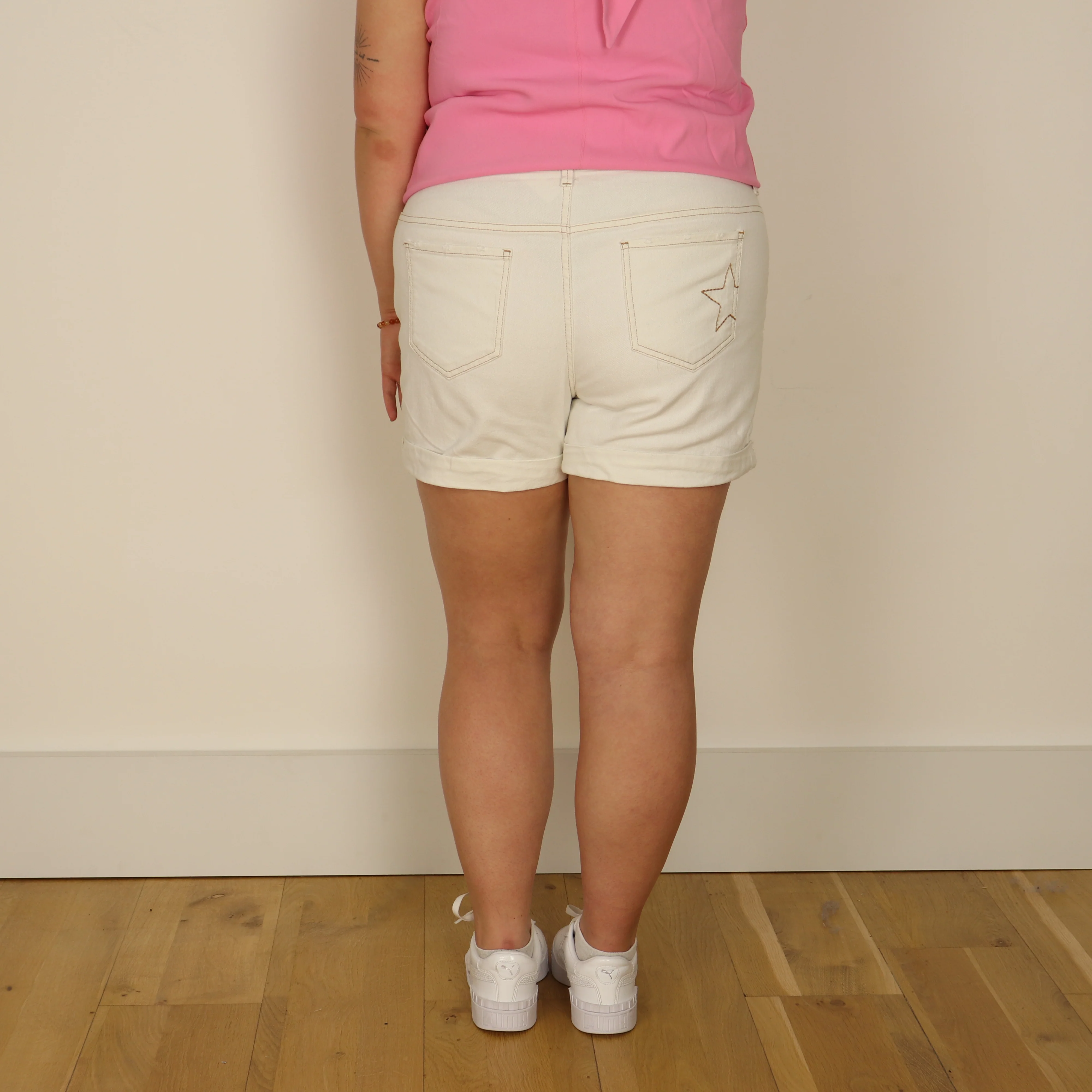 Shorts, UK Size 16 - Image 5