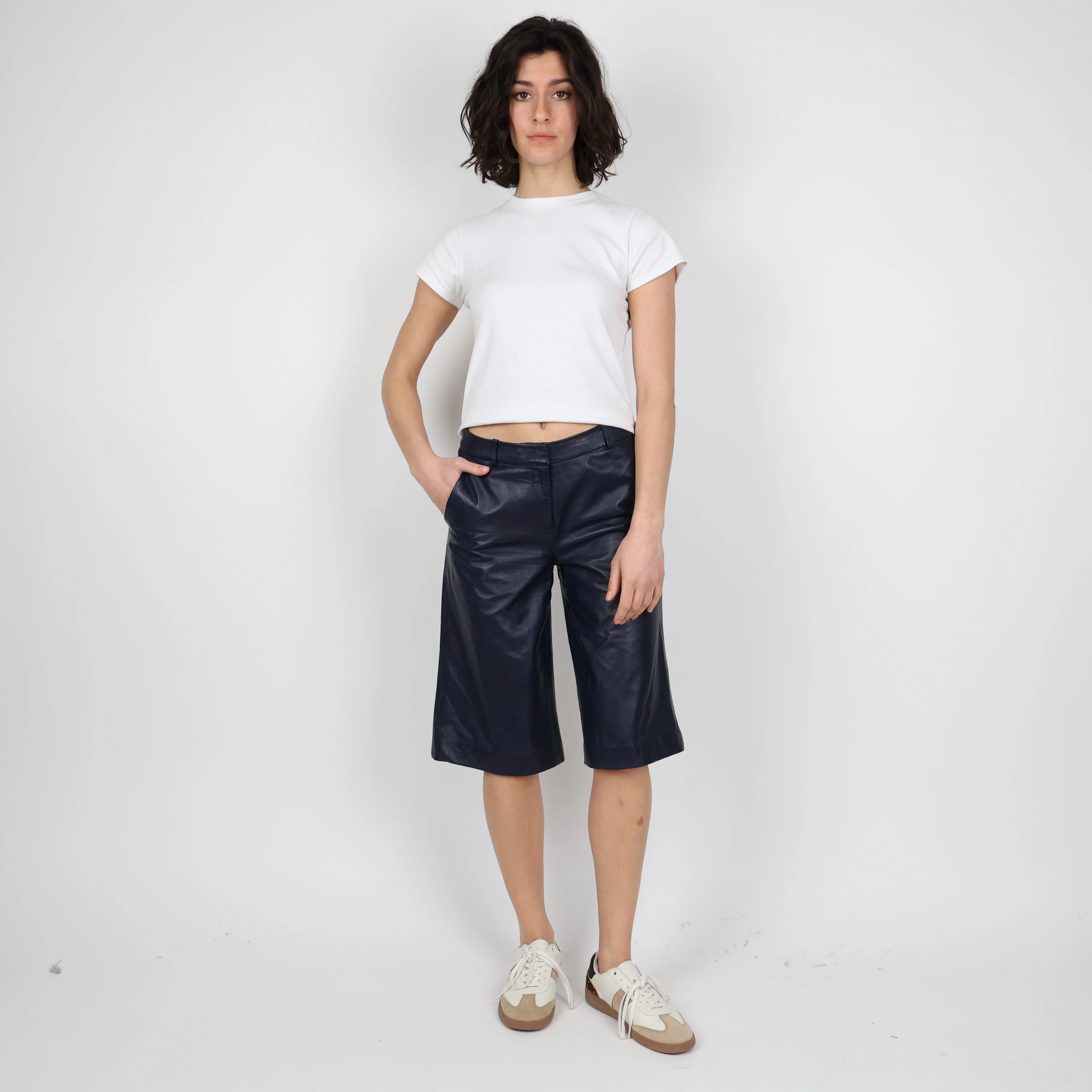 Shorts, UK Size 6 - Image 2