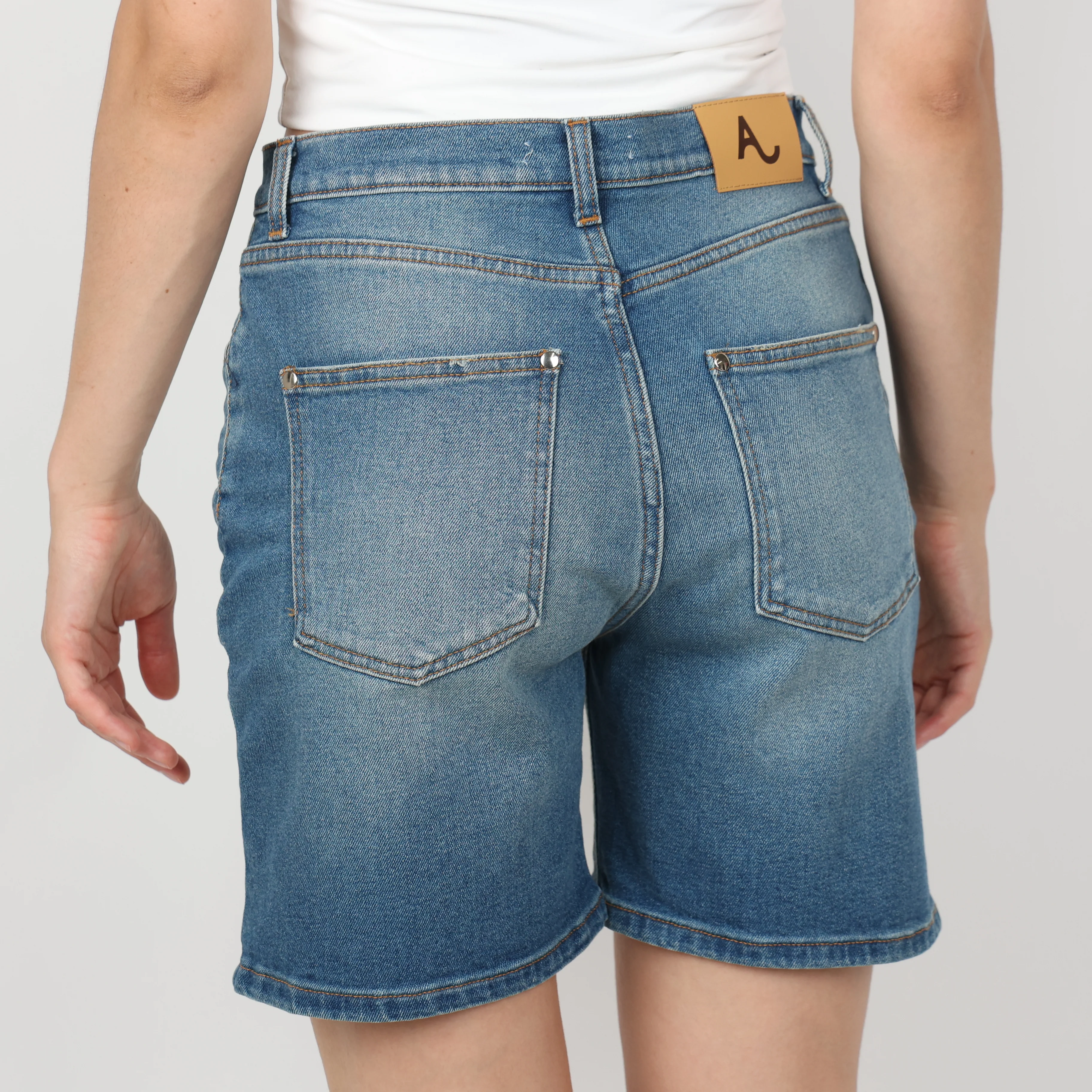 Shorts, Waist 29 - Image 3