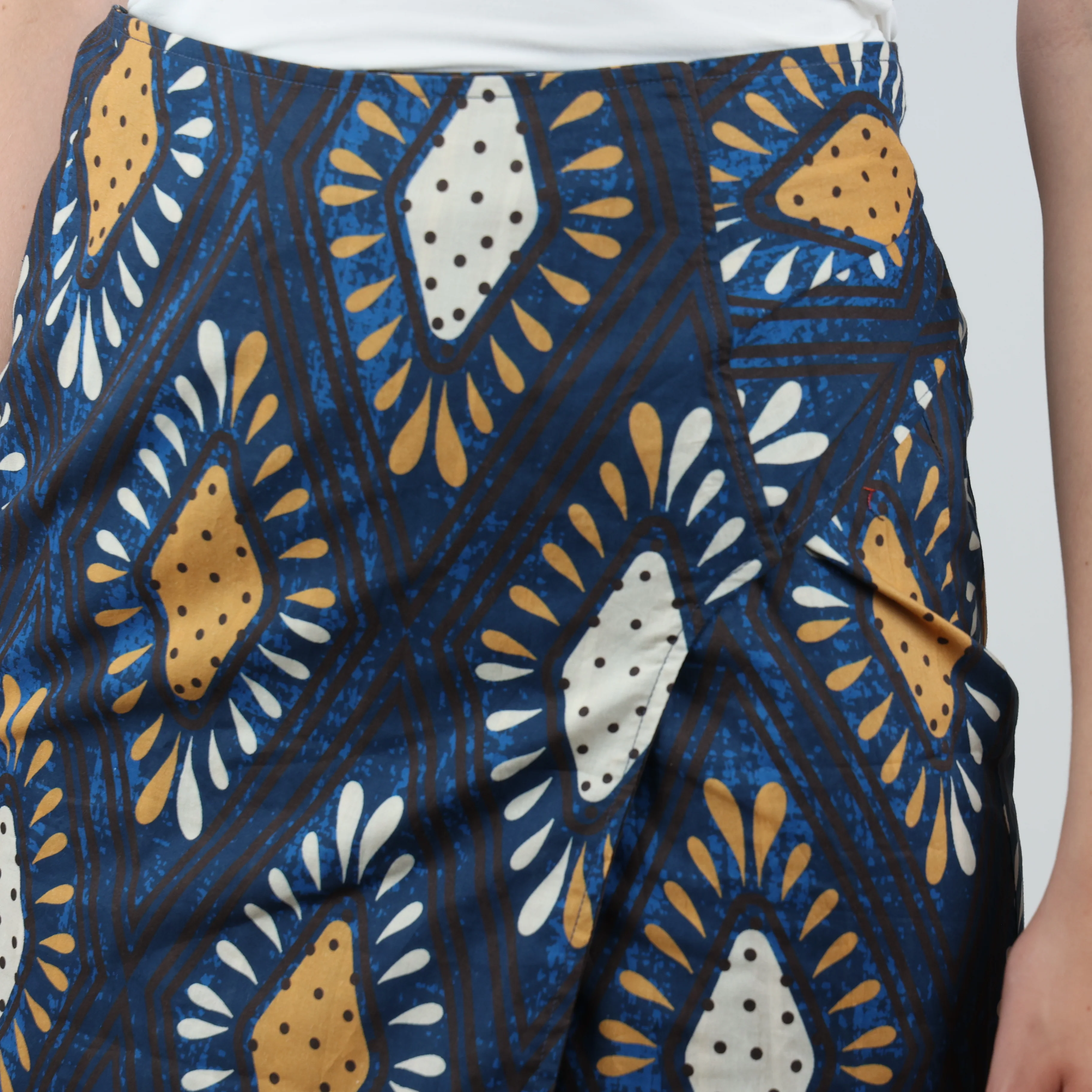 Skirt, UK Size 8 - Image 4