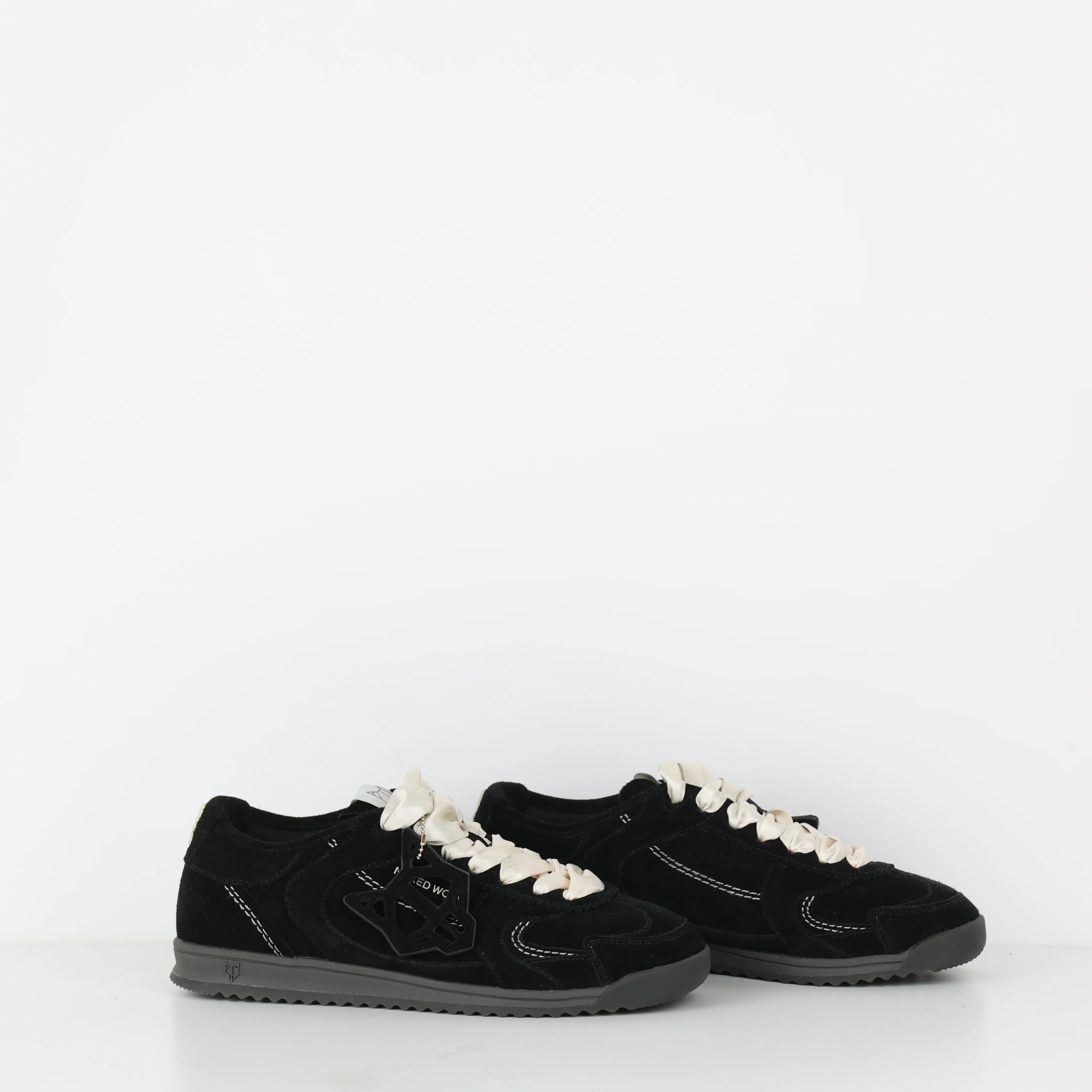 Trainers , Shoe Size 39 - Image 2