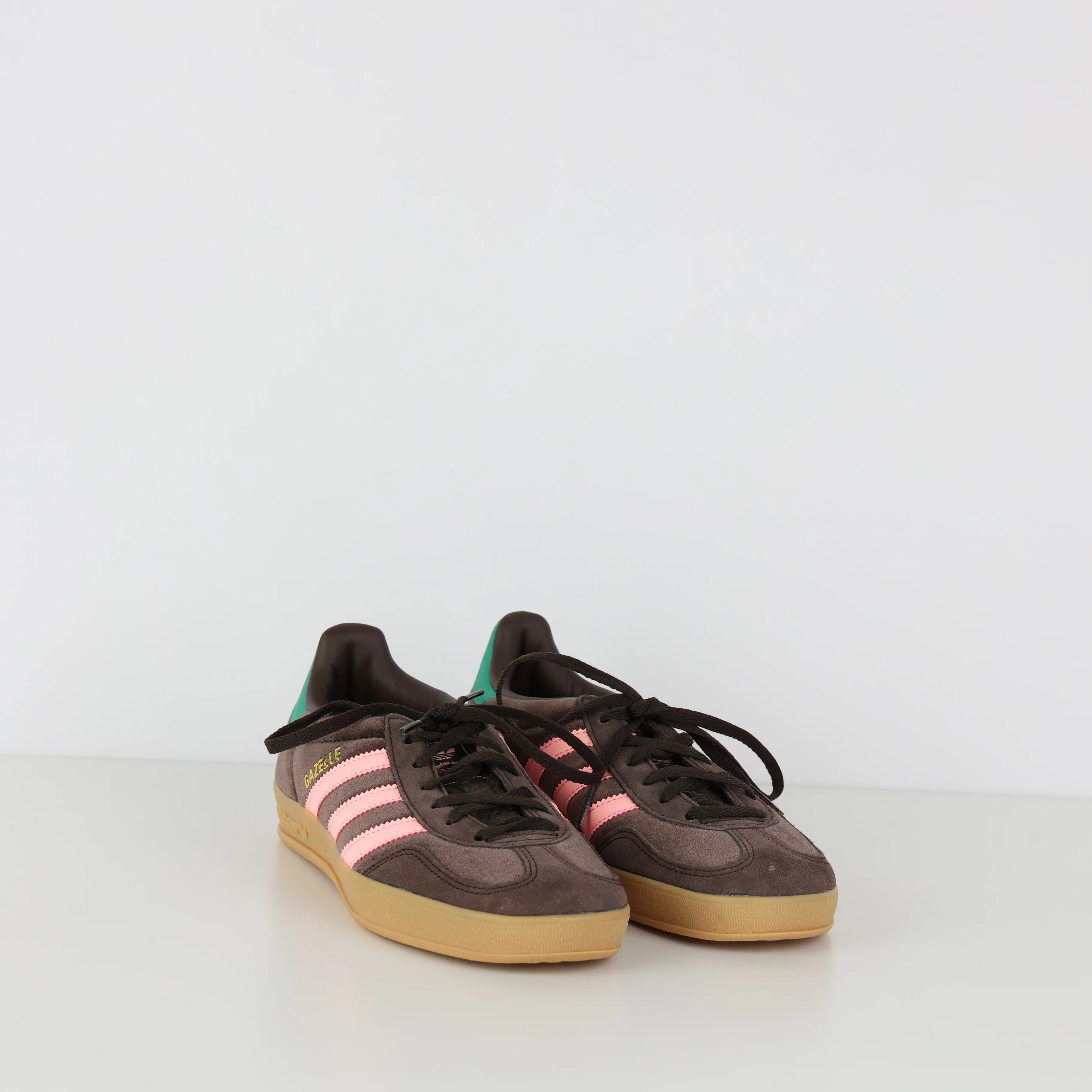 Trainers , Shoe Size 37.5 - Image 3