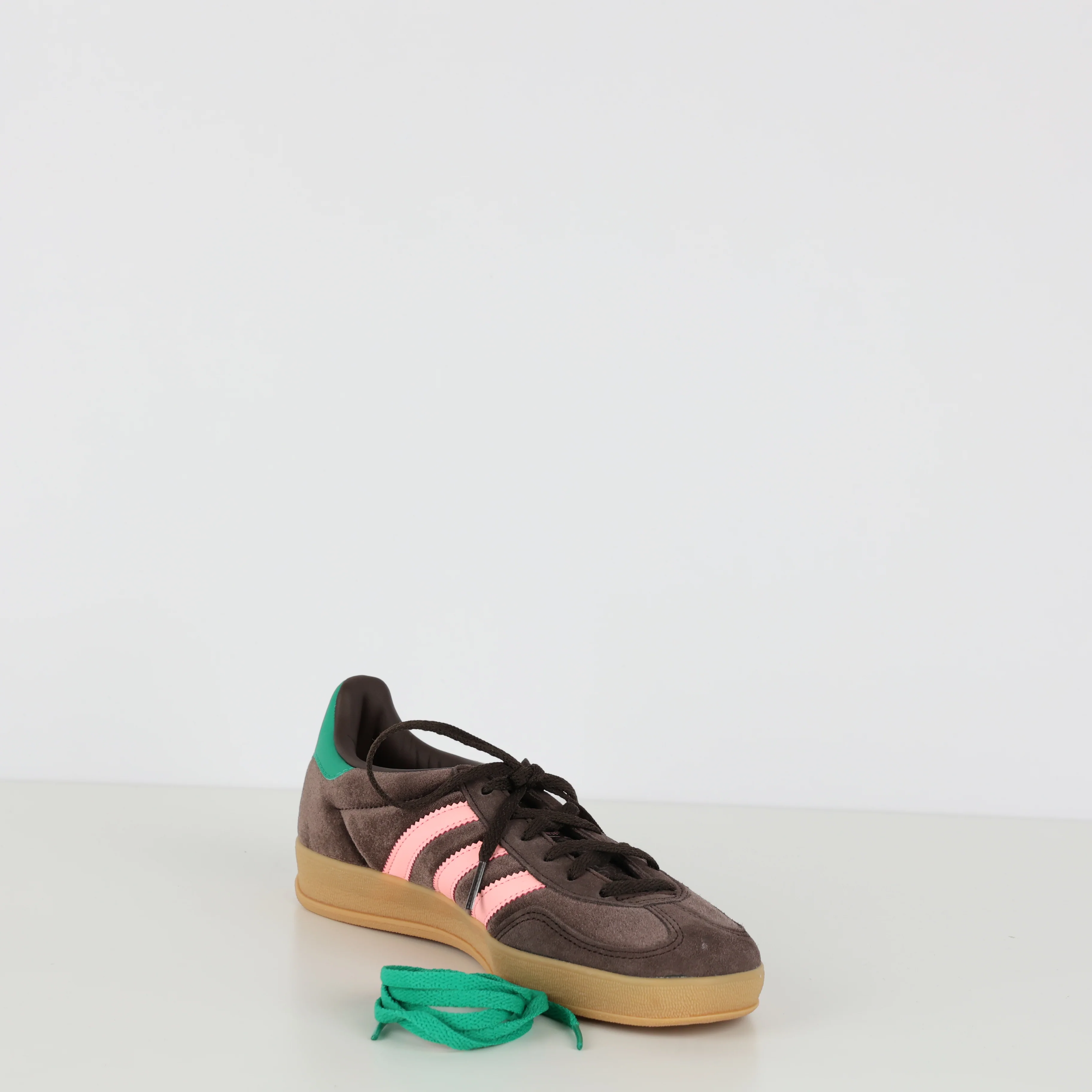 Trainers , Shoe Size 37.5 - Image 6