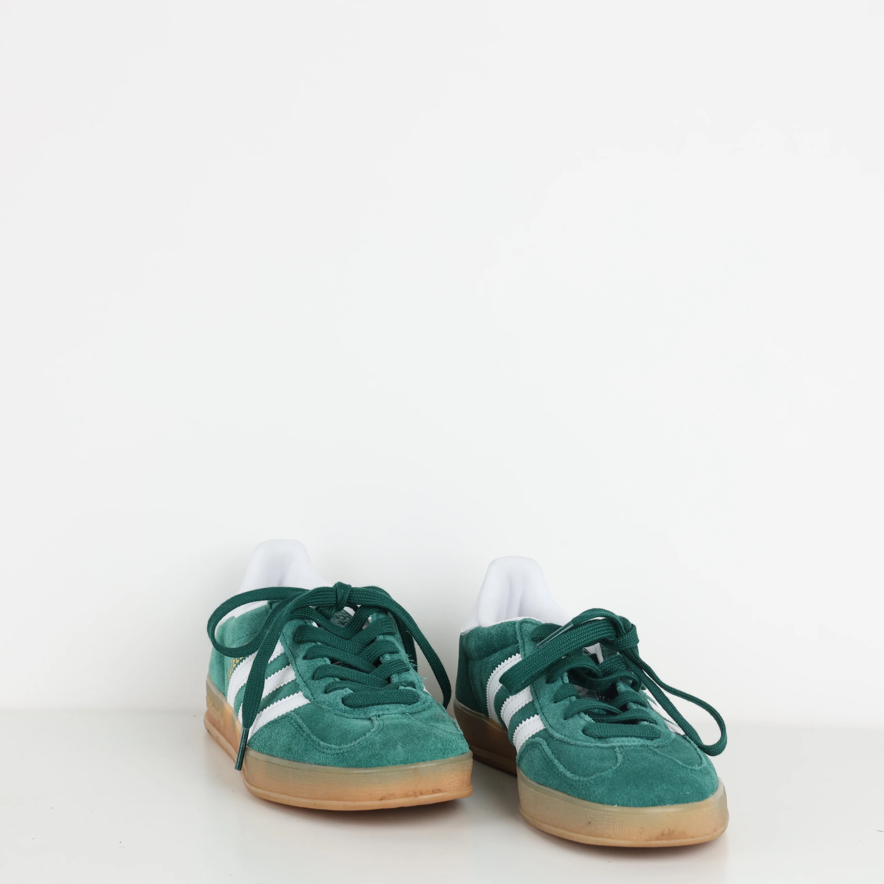 Trainers , Shoe Size 38.5 - Image 2
