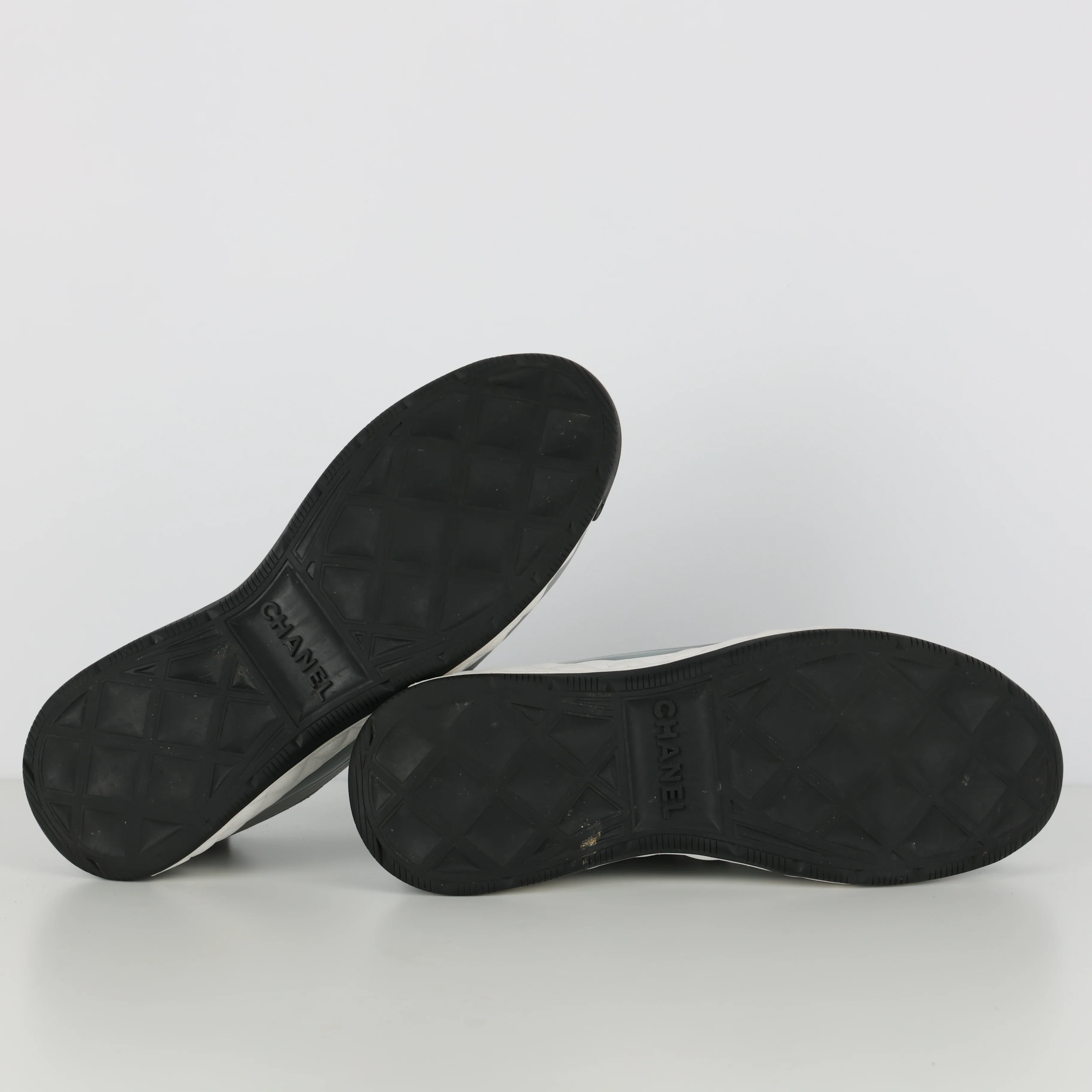 Trainers , Shoe Size 40.5 - Image 5