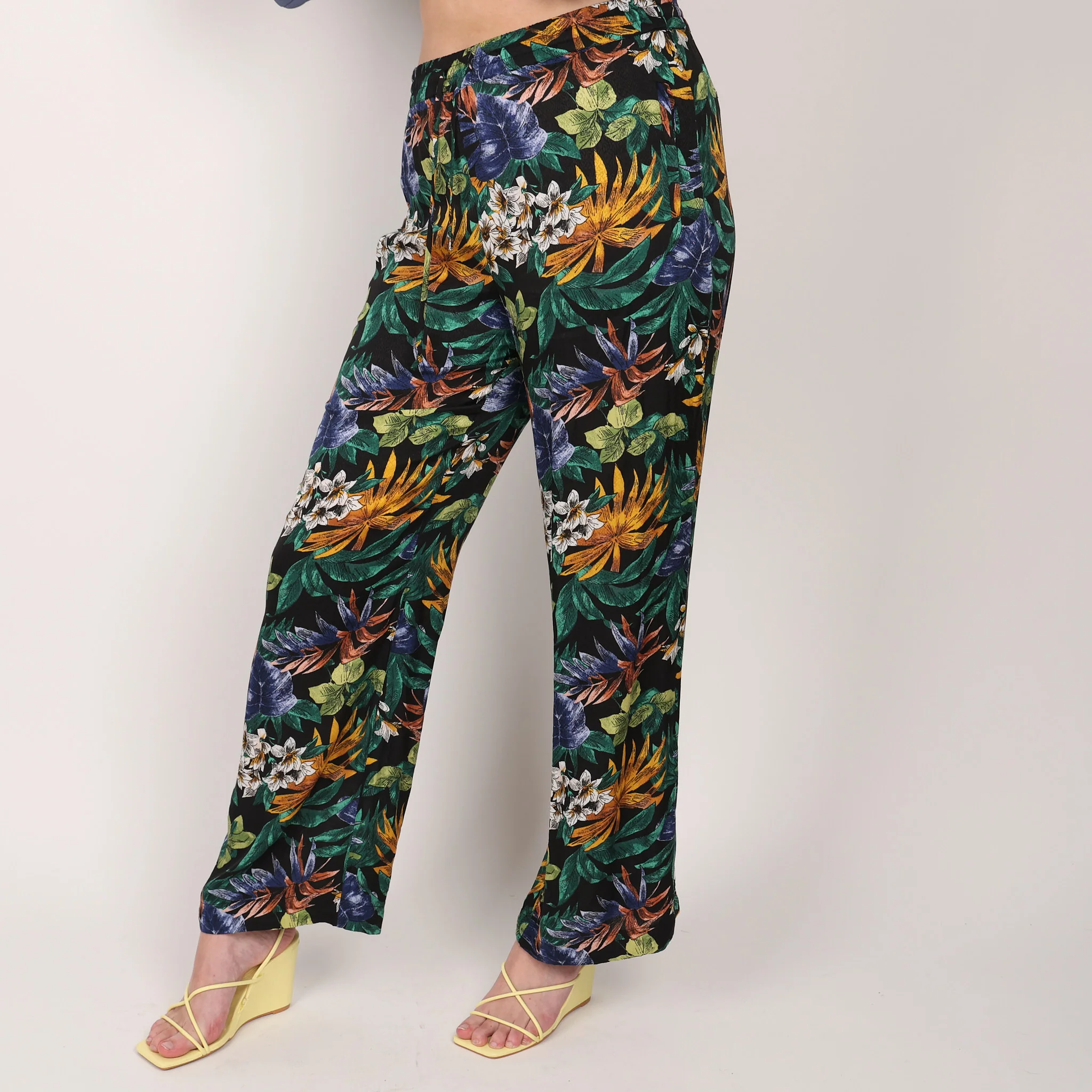 Trousers, UK Size 14 - Image 6